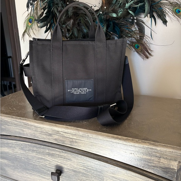 Marc Jacobs Black Crossbody Tote Bag - Picture 6 of 7